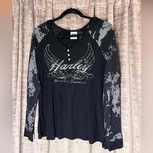 Harley Davidson long sleeve shirt.